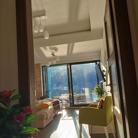 Apartment Funny Котор Экстерьер фото